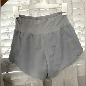 🍋Lululemon Speed Up 4 Inch Inseem